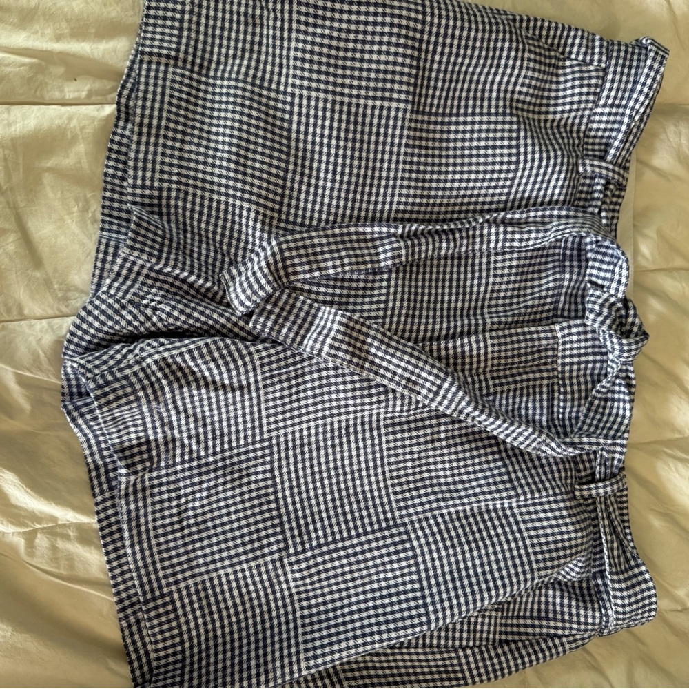 Banana Republic Navy and White Patterned Garment